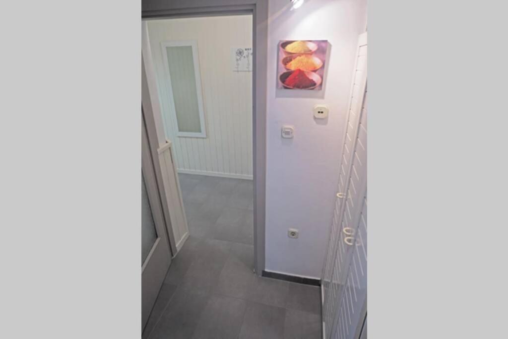 Cozy Apartment Alma, Two Steps From The Sea Medulin Bagian luar foto