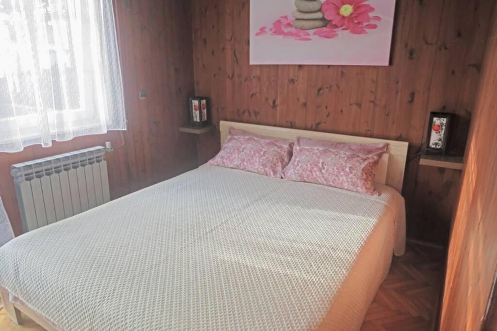 Cozy Apartment Alma, Two Steps From The Sea Medulin Bagian luar foto